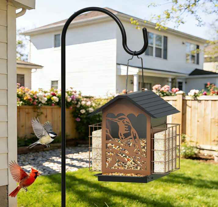 Large Capacity Metal Bird Feeder with Suet Cage
